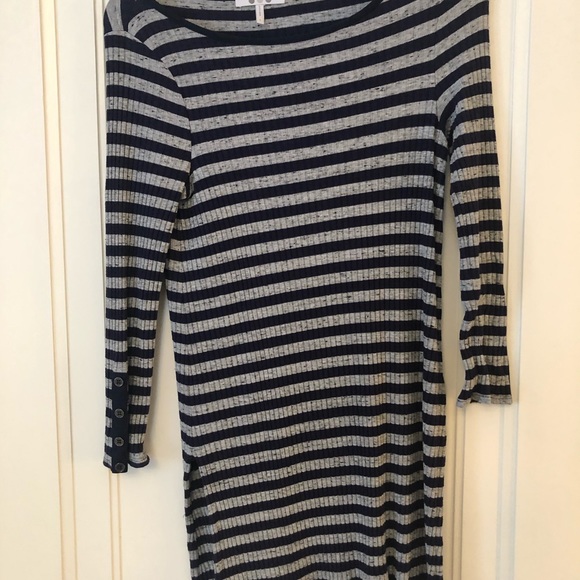 Three Dots tunic top - Picture 4 of 5